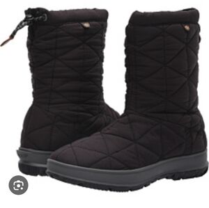 Bogs Black Quilted Winter Boots
